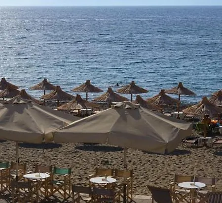 Апартаменты Beachfront Salty Sea Luxury 2